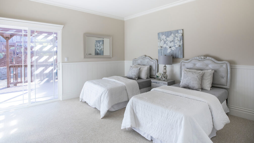 Decor-and-furnishings