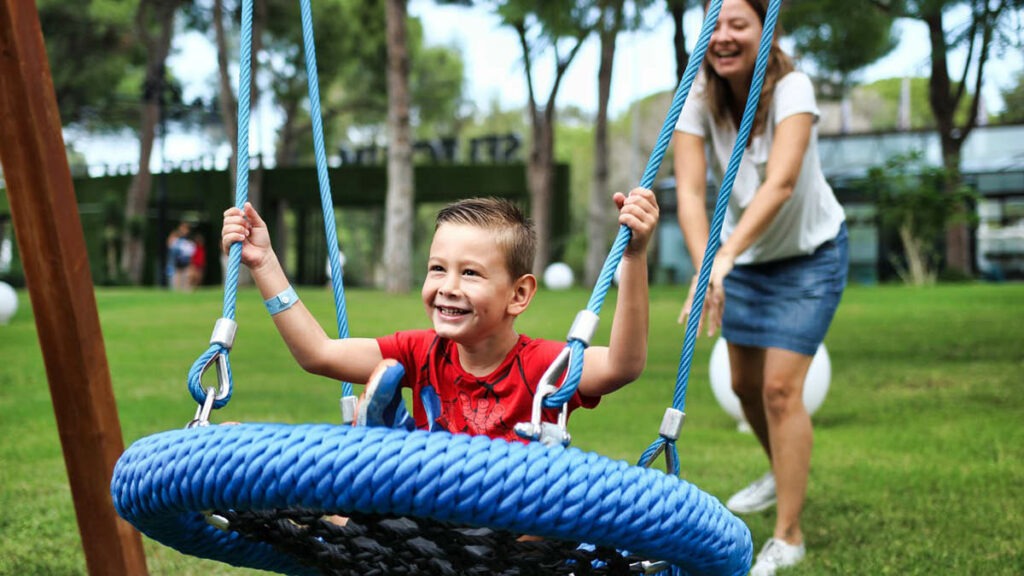 Play-parks-in-Angus